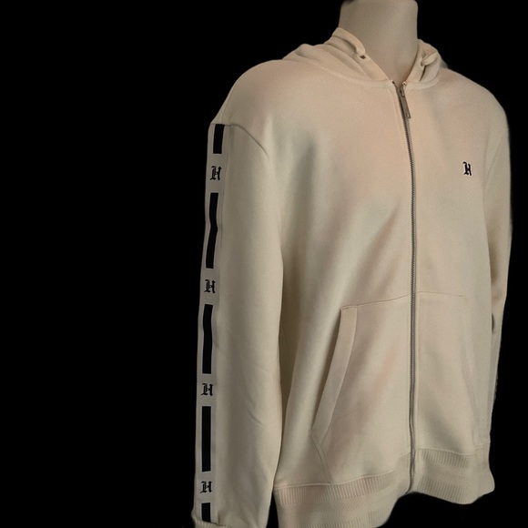 One Of A Kind Tommy Hilfiger Upcycled Zip Up Hoodie - Picture 3 of 7